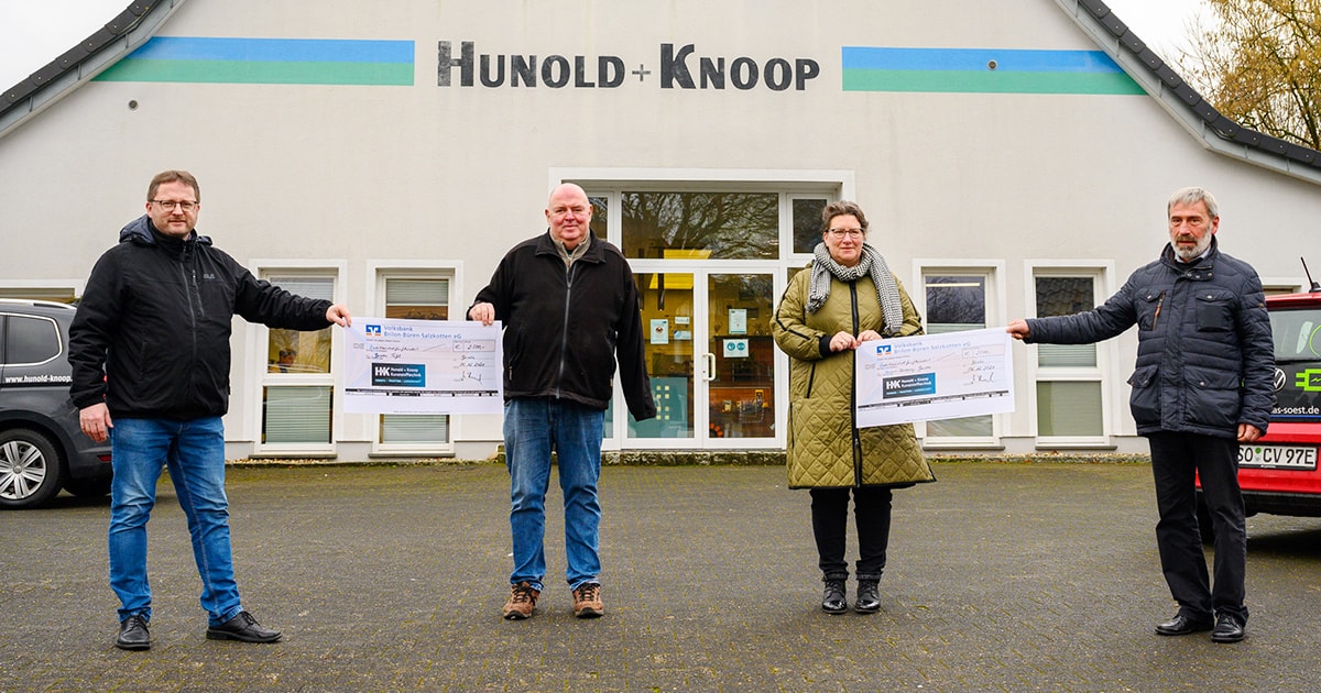 scheckuebergabe-spende-weihnachten-2021