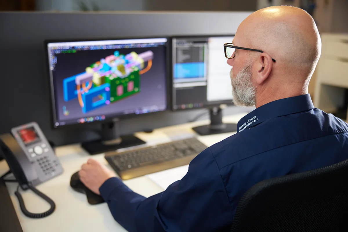 H+K CAD Produktentwicklung Arbeitsplatz